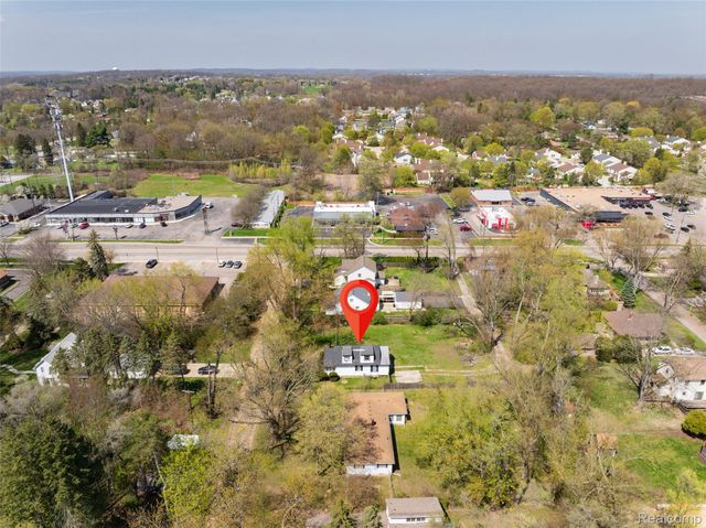 1545 Tanfield Street, West Bloomfield Charter Township, MI 48324