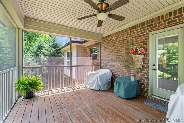 3435 Royal Lake Drive, Floyds Knobs, IN 47119