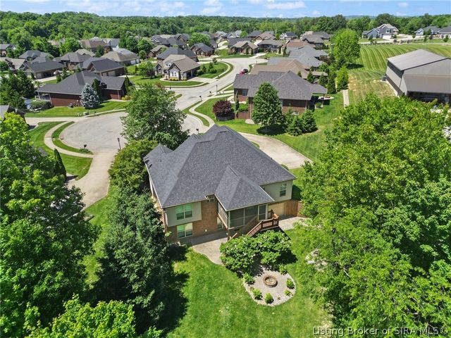 3435 Royal Lake Drive, Floyds Knobs, IN 47119