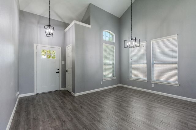2214 Sterling Oaks Drive, Rosharon, TX 77583