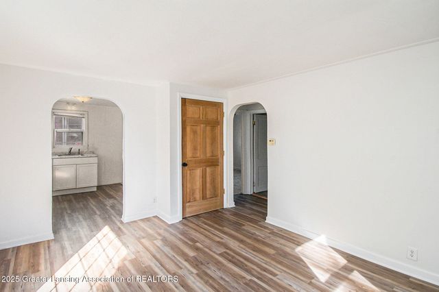 3611 Homewood Avenue, Lansing, MI 48910