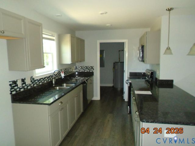 2707 Berry Rd, Chesterfield, VA 23234