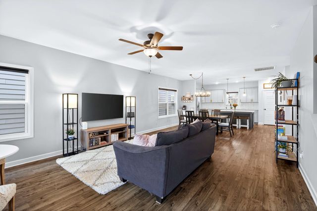 602 Parkvue Place Dr, Nashville, TN 37221