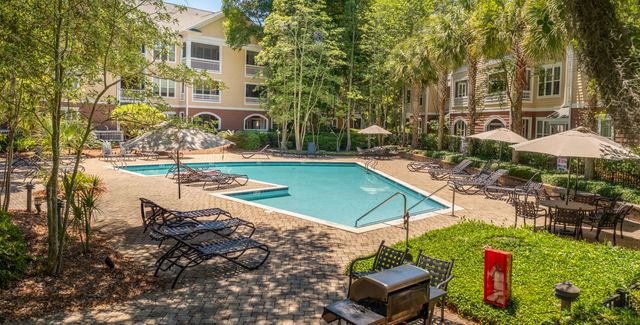 280 Seven Farms Drive Unit 202, Charleston, SC 29492