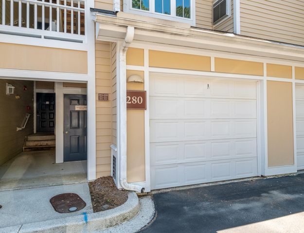 280 Seven Farms Drive Unit 202, Charleston, SC 29492