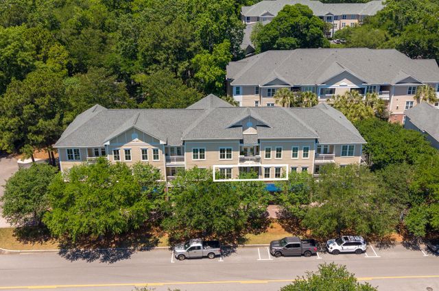 280 Seven Farms Drive Unit 202, Charleston, SC 29492