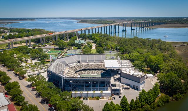 280 Seven Farms Drive Unit 202, Charleston, SC 29492
