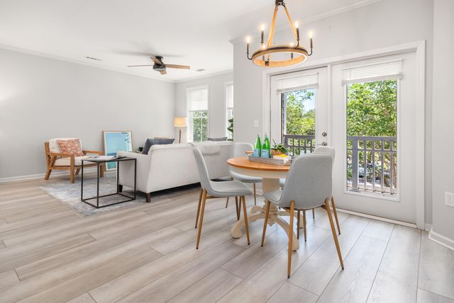 280 Seven Farms Drive Unit 202, Charleston, SC 29492