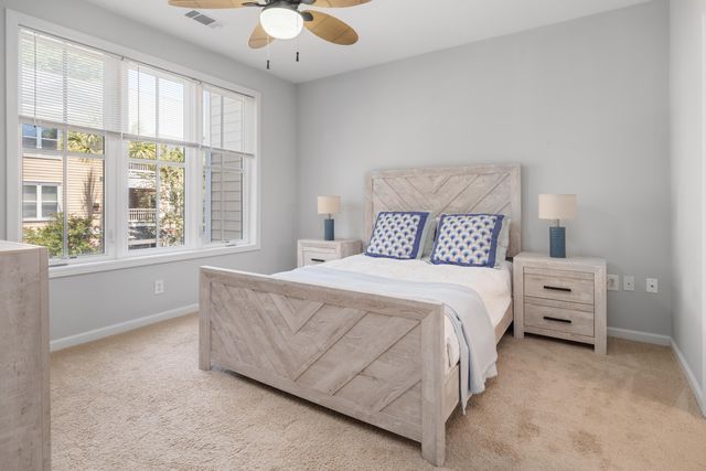 280 Seven Farms Drive Unit 202, Charleston, SC 29492