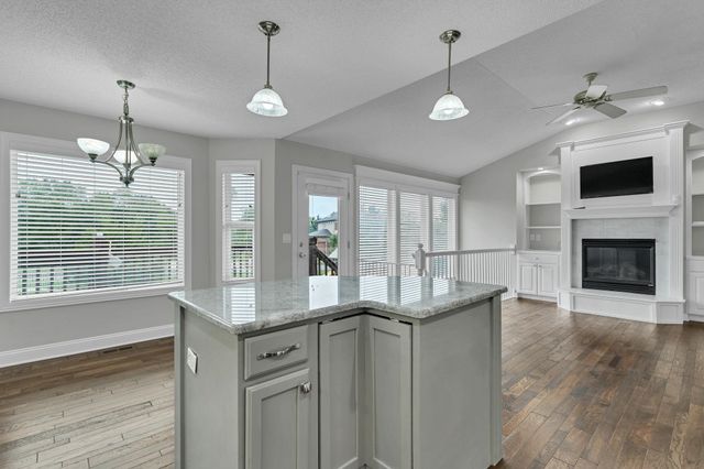357 S Grand Mere Ct, Wichita, KS 67230