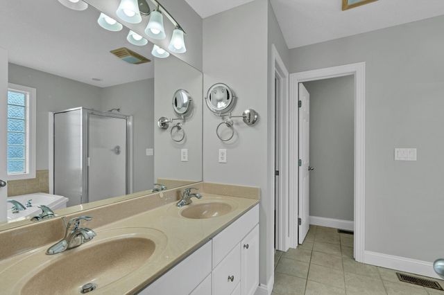 357 S Grand Mere Ct, Wichita, KS 67230