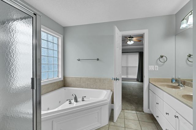 357 S Grand Mere Ct, Wichita, KS 67230