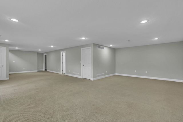 357 S Grand Mere Ct, Wichita, KS 67230