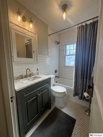 5022 Lafayette Avenue, Omaha, NE 68132