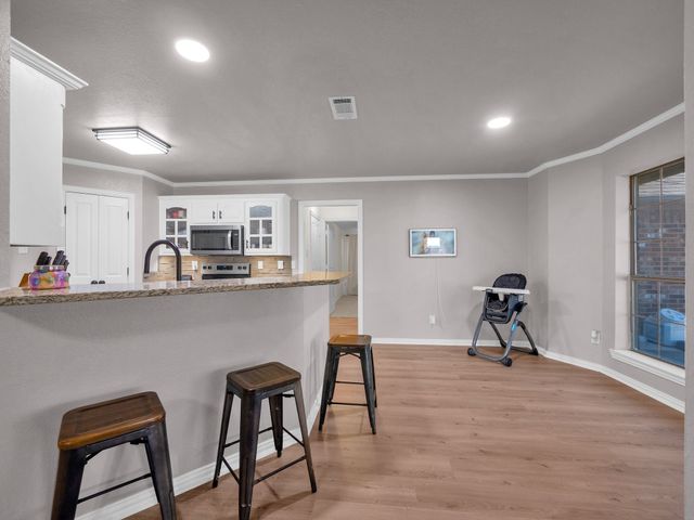 1020 Oak Hollow Lane, Seagoville, TX 75159