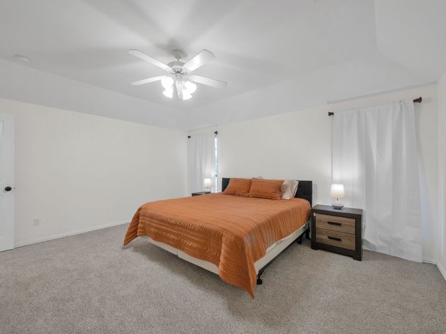 1020 Oak Hollow Lane, Seagoville, TX 75159