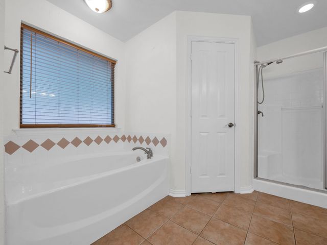 1020 Oak Hollow Lane, Seagoville, TX 75159