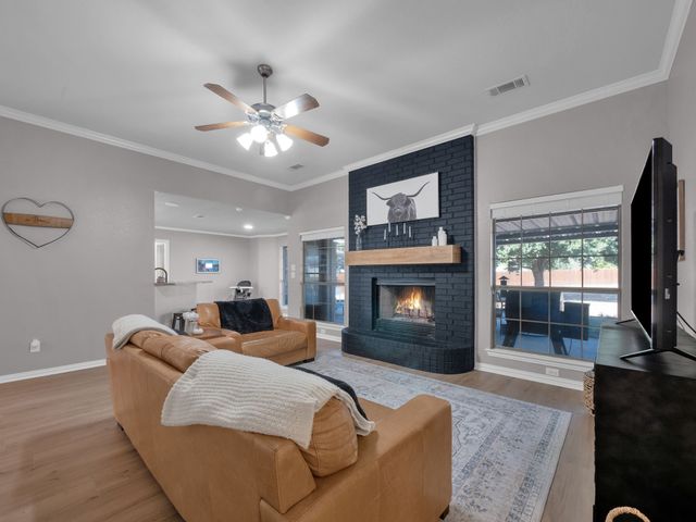 1020 Oak Hollow Lane, Seagoville, TX 75159