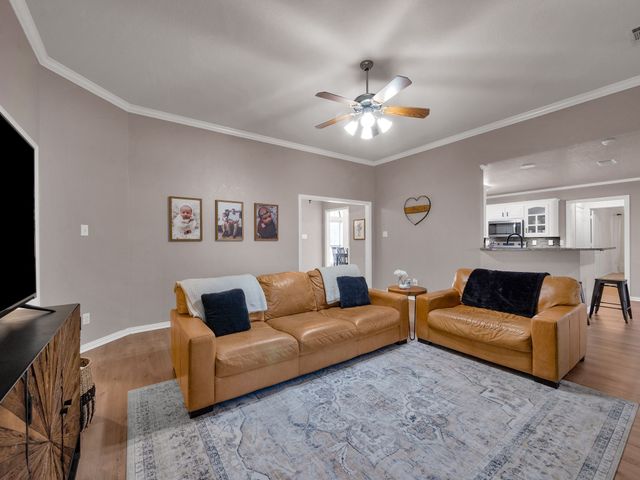 1020 Oak Hollow Lane, Seagoville, TX 75159