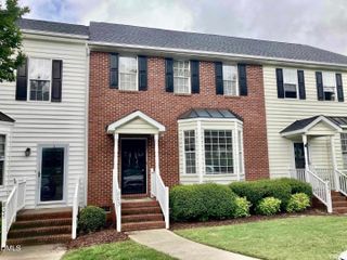 803 Knightsborough Way, Apex, NC 27502