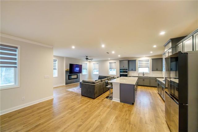 776 Clifftop Crossing, Powder Springs, GA 30127