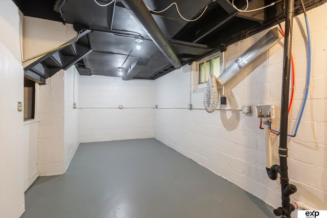 2703 Crown Point Avenue, Omaha, NE 68111