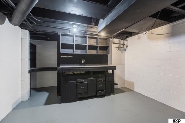 2703 Crown Point Avenue, Omaha, NE 68111