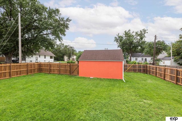 2703 Crown Point Avenue, Omaha, NE 68111