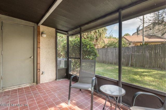 7701 BAYMEADOWS Circle W 1124, Jacksonville, FL 32256