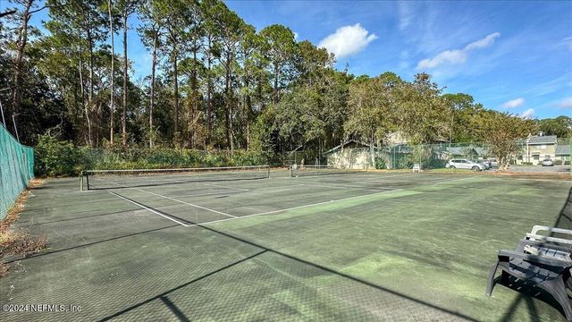 7701 BAYMEADOWS Circle W 1124, Jacksonville, FL 32256