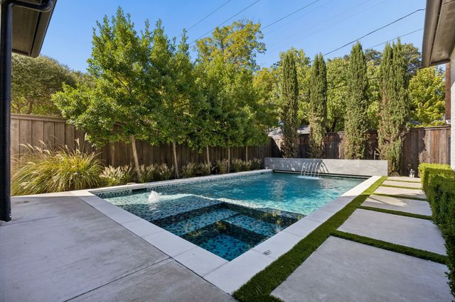 4224 Amherst Avenue, University Park, TX 75225