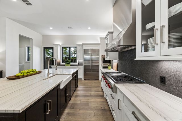 4224 Amherst Avenue, University Park, TX 75225