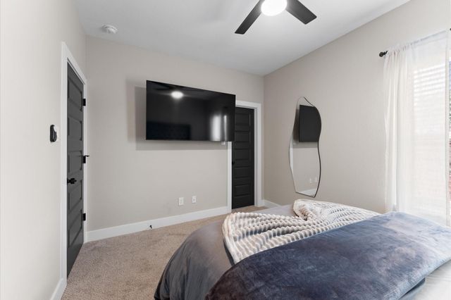 6904 Covington Drive B, Houston, TX 77091