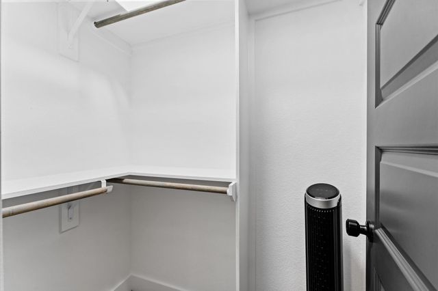 6904 Covington Drive B, Houston, TX 77091