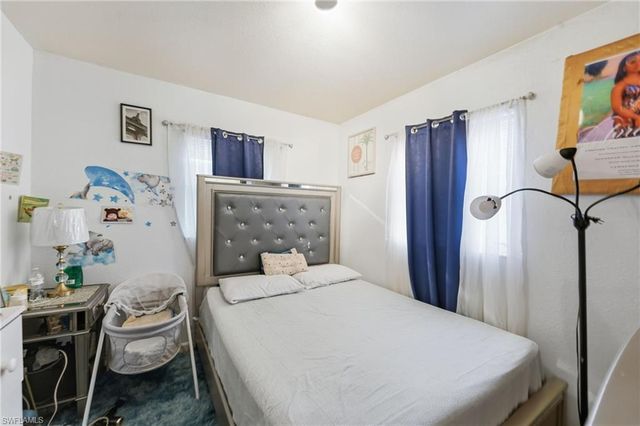 2505 Henderson AVE, Fort Myers, FL 33916