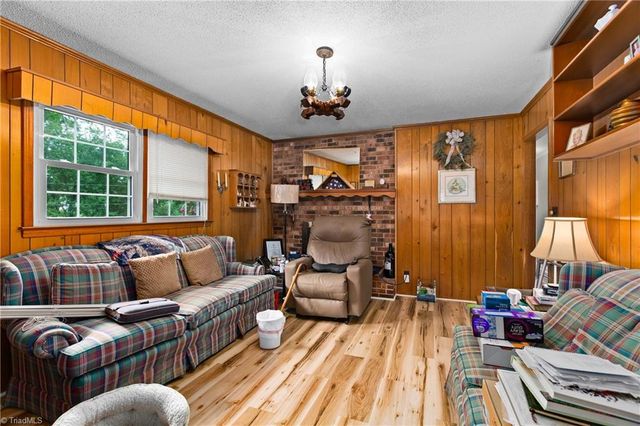 107 Hickory Street, Boonville, NC 27011