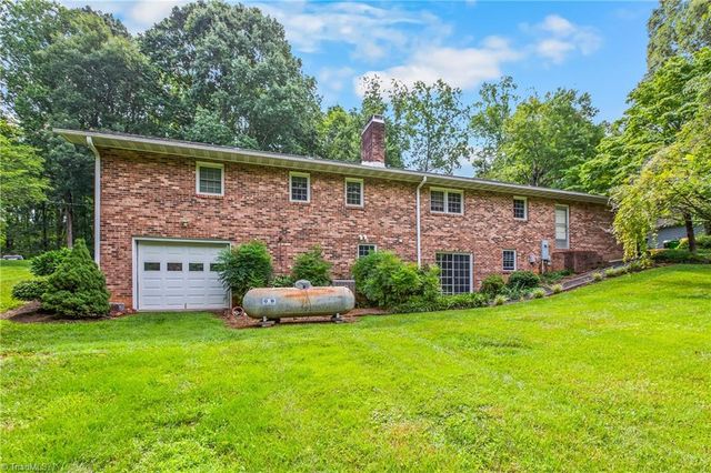 107 Hickory Street, Boonville, NC 27011