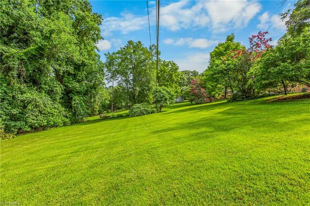 107 Hickory Street, Boonville, NC 27011