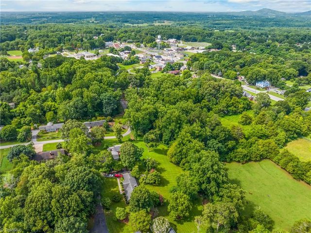 107 Hickory Street, Boonville, NC 27011