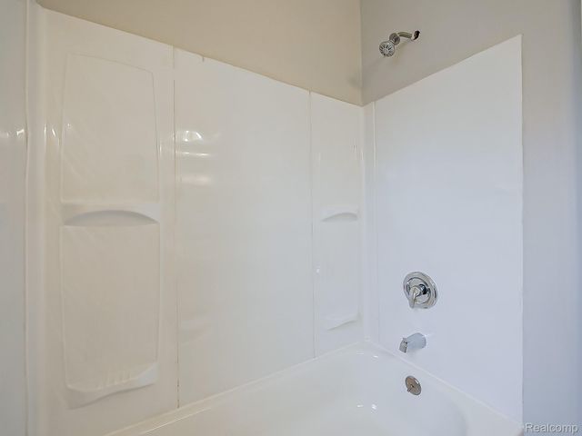 23352 Powell Avenue, Hazel Park, MI 48030