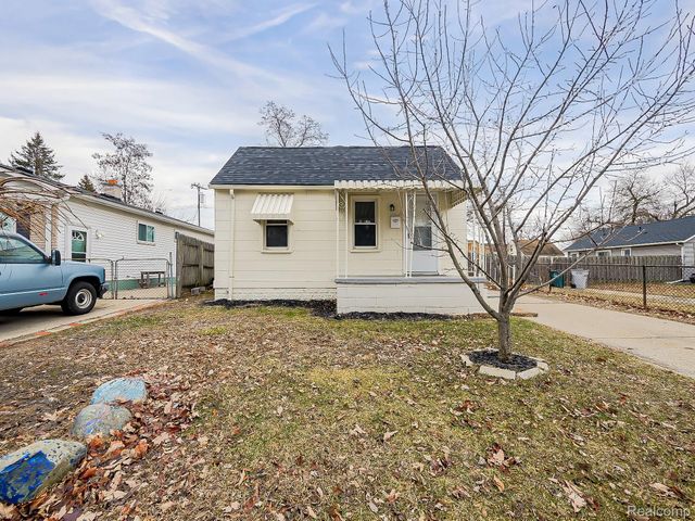 23352 Powell Avenue, Hazel Park, MI 48030