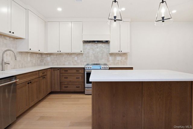 25 S Riverside Avenue 107, Croton-on-hudson, NY 10520