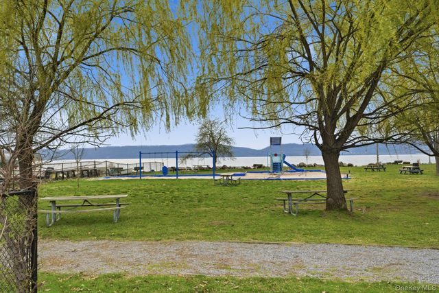 25 S Riverside Avenue 107, Croton-on-hudson, NY 10520