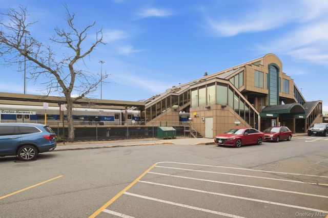 25 S Riverside Avenue 107, Croton-on-hudson, NY 10520