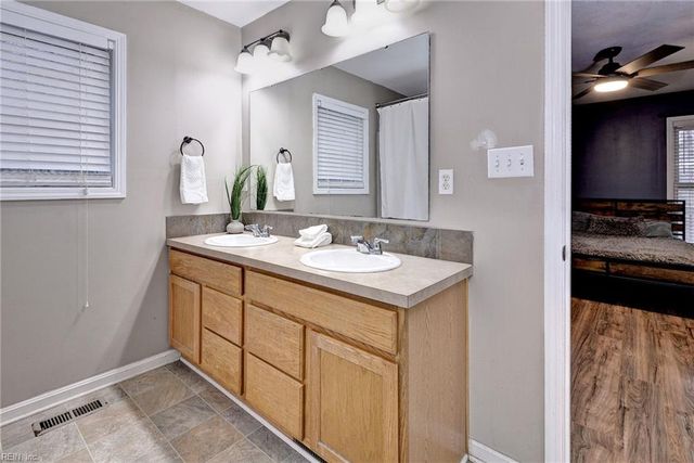 8747 Davenport RD, Gloucester, VA 23061