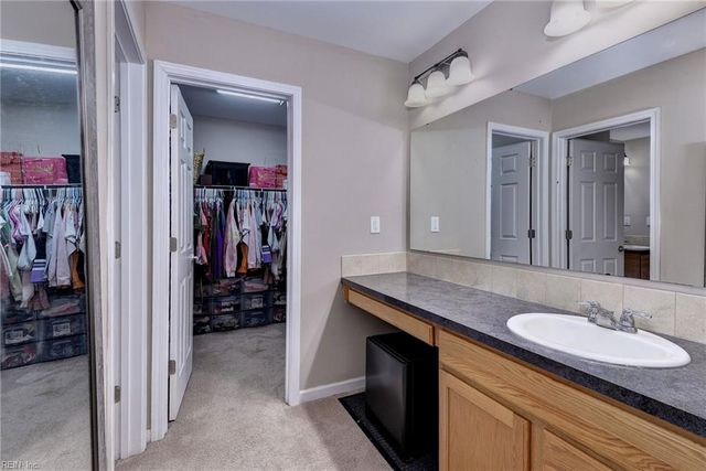 8747 Davenport RD, Gloucester, VA 23061