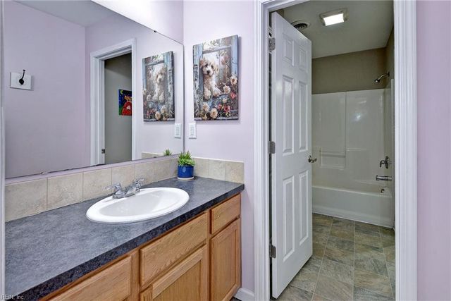 8747 Davenport RD, Gloucester, VA 23061