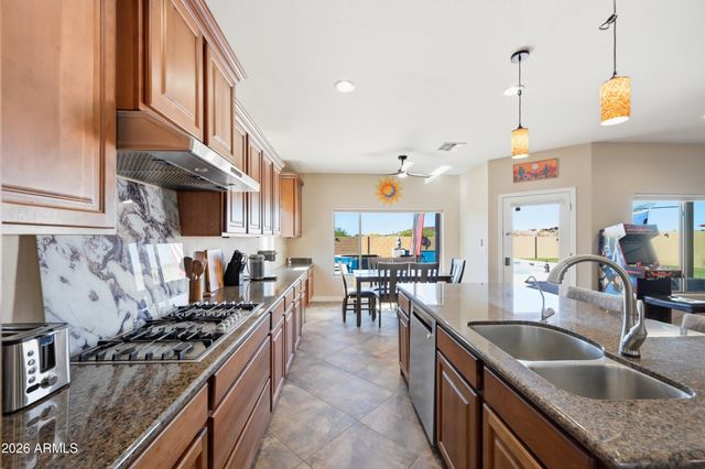 2310 W KACHINA Trail, Phoenix, AZ 85041