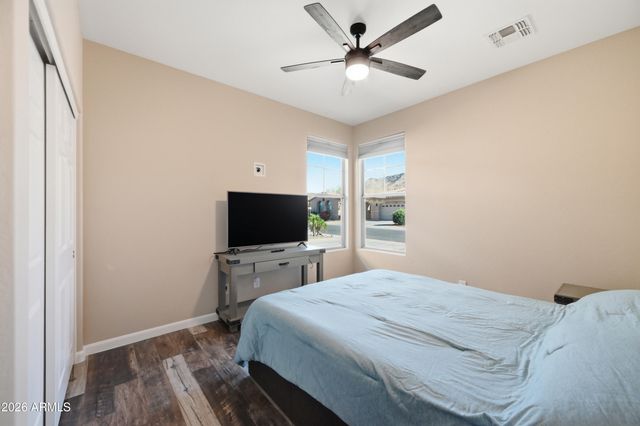 2310 W KACHINA Trail, Phoenix, AZ 85041