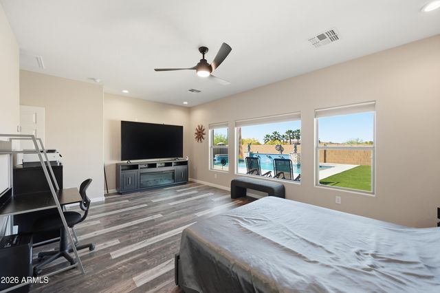 2310 W KACHINA Trail, Phoenix, AZ 85041